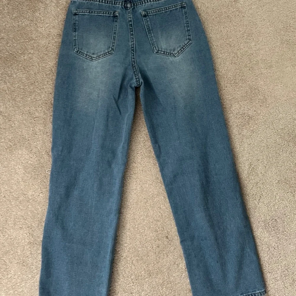 SOLD SHEIN PETITE Ripped Frayed Cut Out Straight Leg Jeans Blue Dark Wash - Picture 3 of 6